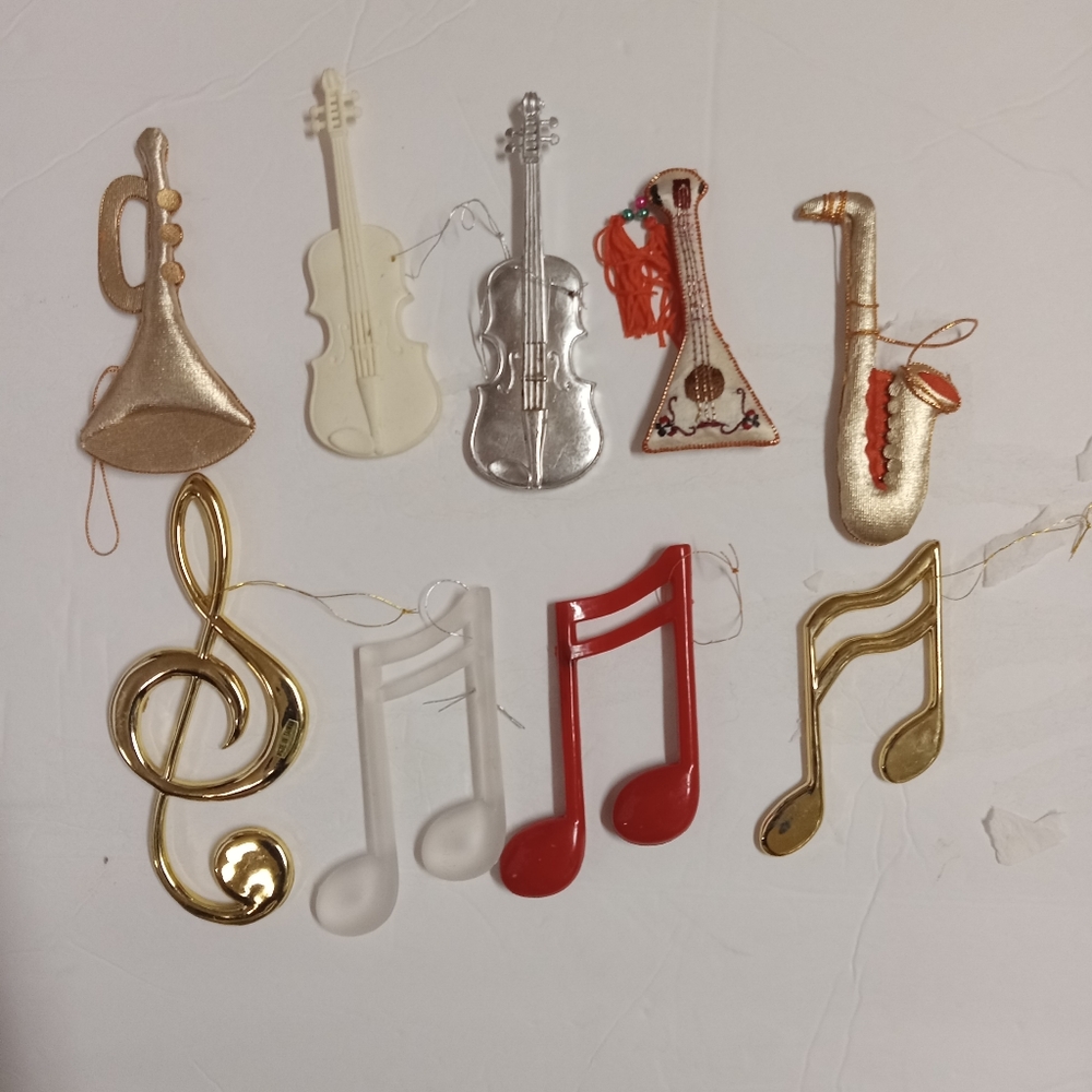 9 Vintage Musical Instruments & Symbols Tree Ornaments Cloth & Resin